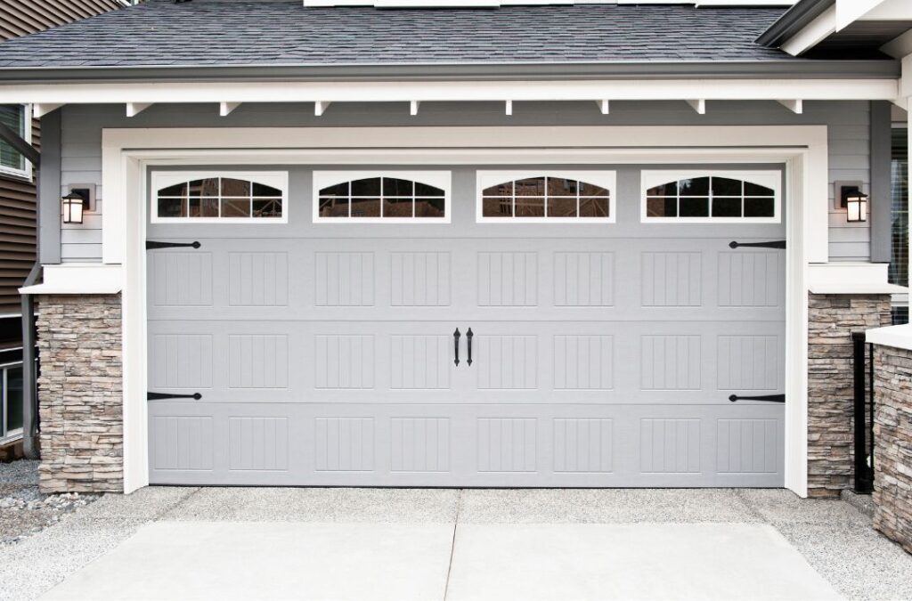 can you paint vinyl garage doors